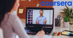 Interfaz de Coursera mostrando opciones de cursos gratuitos y de pago, con categorías como tecnología, negocios y desarrollo personal