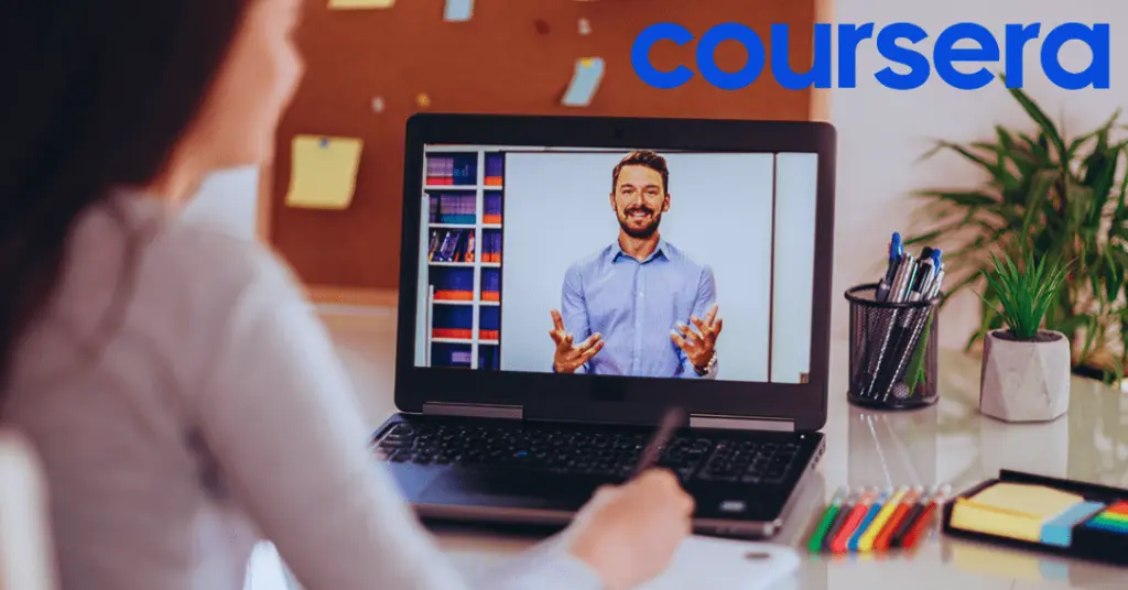 Coursera: Cursos Gratis y de Pago para Impulsar Tu Carrera 13 Interfaz de Coursera mostrando opciones de cursos gratuitos y de pago, con categorías como tecnología, negocios y desarrollo personal